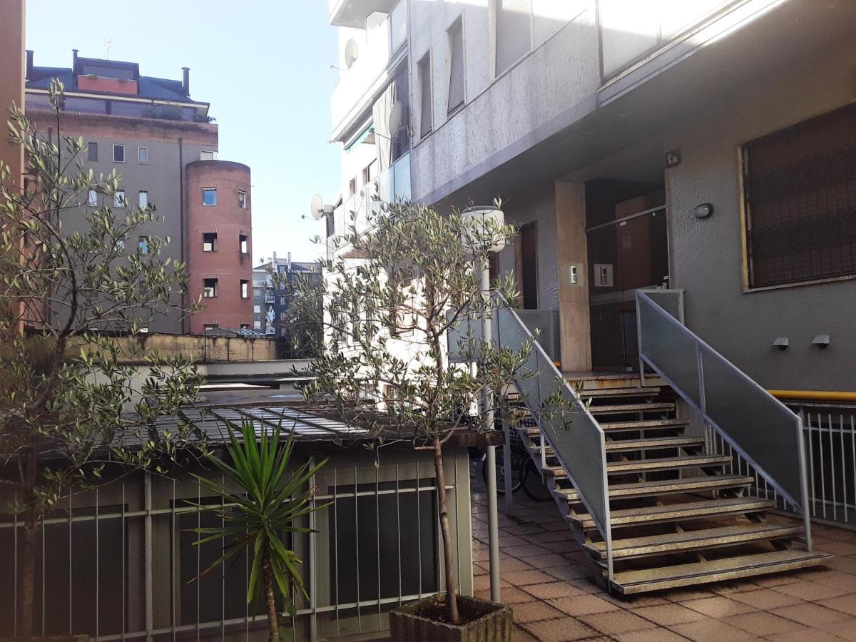 Апартаменты Camera A Milano Zona Nolo Cimiano Экстерьер фото